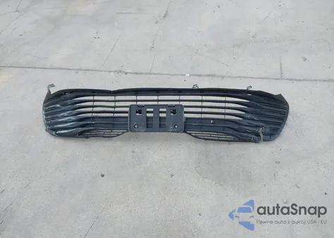 2020 Toyota Camry Le z USA, uszkodzony, nr VIN 4T1C11AK4LU395938